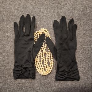 Vintage 90s Gloves with Rouching at Top